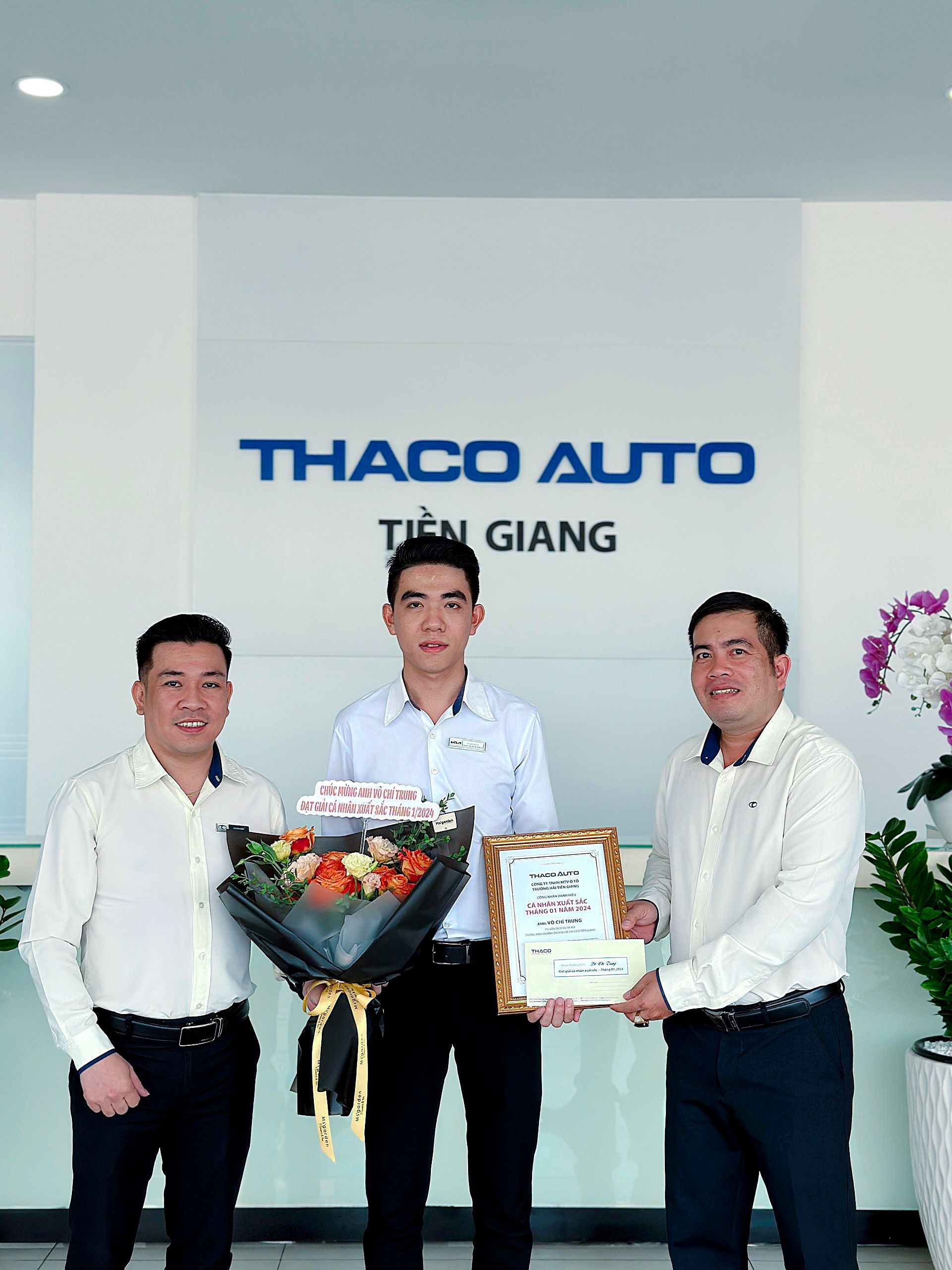 THACO AUTO Tiền Giang đã quyết định khen thưởng và chúc mừng các cá nhân đã đạt thành tích xuất sắc Tháng 1